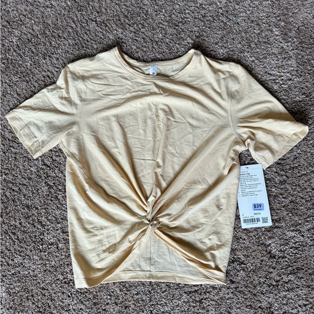 Women's Lululemon  pale yellow Knot Front Top
